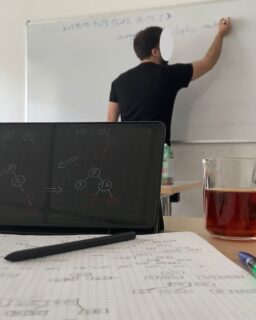 Unsere studentischen Mitglieder nutzen unseren Verein zum Lernen, da er eine angenehmere Atmosphäre bietet 😊
#lernen #verein #karlsruhe